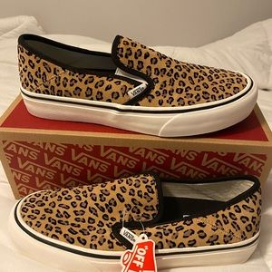 Vans slip on  minileopard     Size 9 NIB